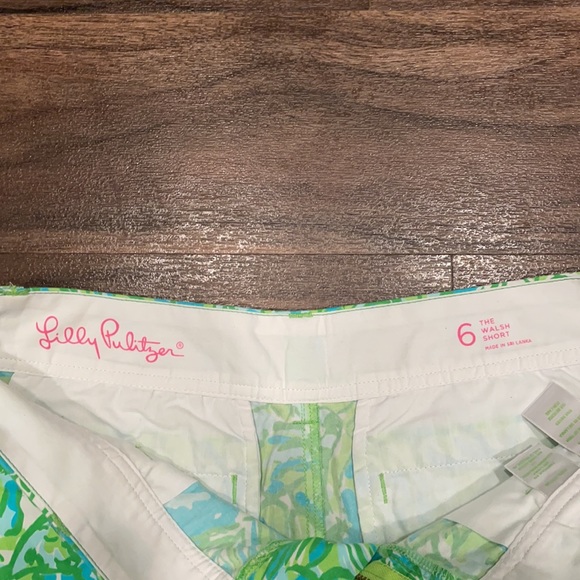 Lilly Pulitzer Shorts - Picture 2 of 3